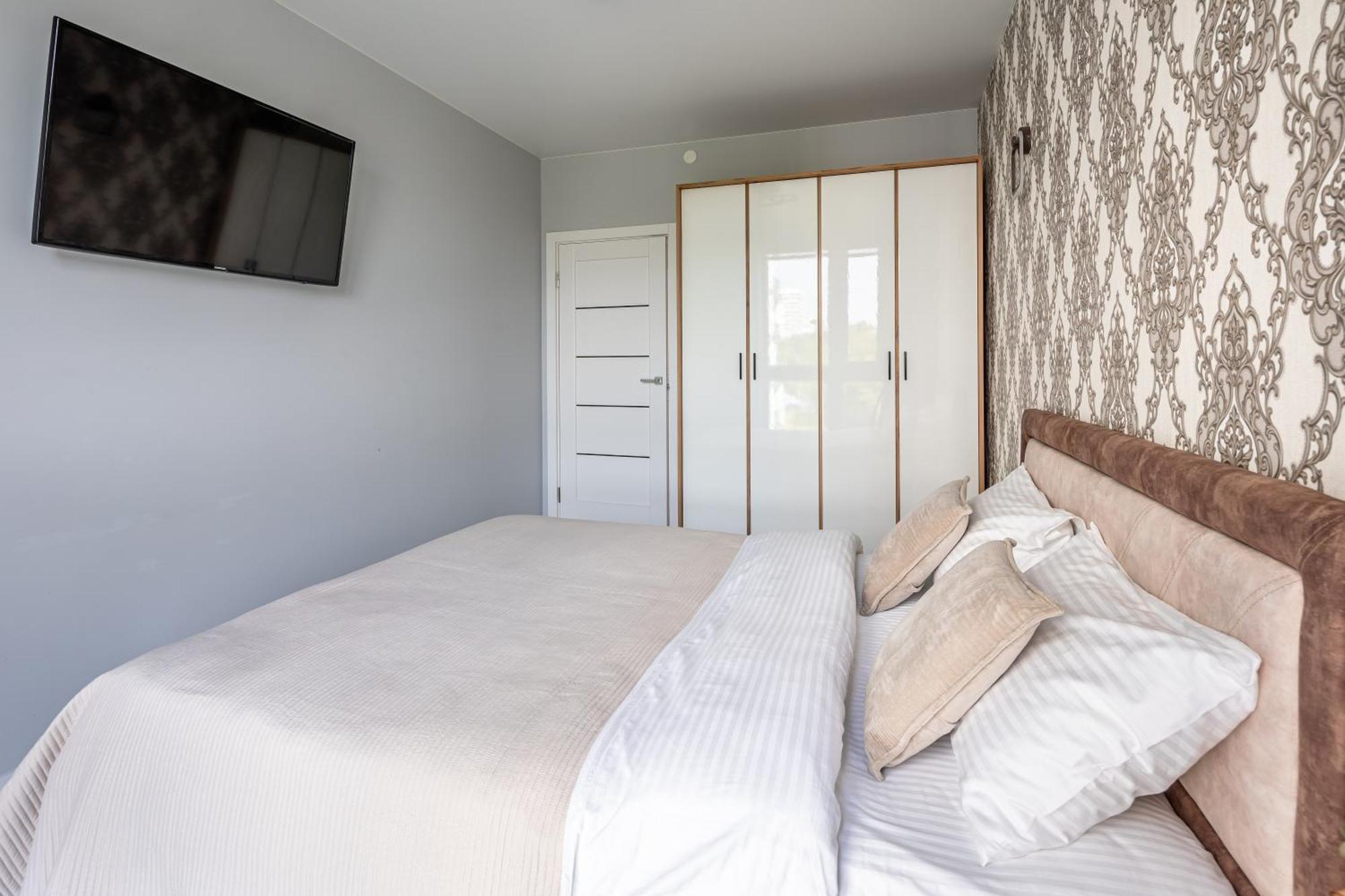 Avalon Time Apartment Leopoli Esterno foto
